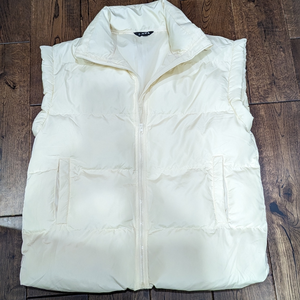 Cream Buffer Vest